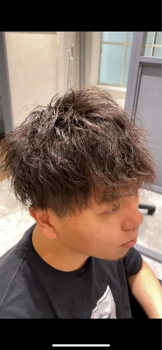 パーマ メンズ esu心斎橋所属・esu☀️勇美☀️ 髪質改善ストレートのヘアスタイル