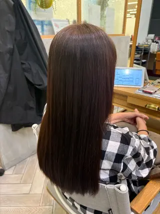 カラー 岡 拓実のヘアスタイル
