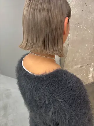 ミディアム ami/大阪/暖色 /レイヤーカットのヘアスタイル