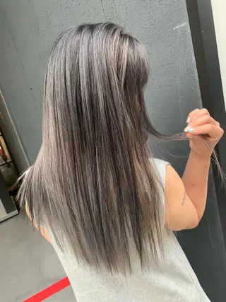 ロング カラー パーマ ヘアアレンジ メンズ キッズ ネイル マツエク・マツパ 酸性ストレート 髪質改善大槻勇樹のヘアスタイル