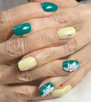 ネイル 山崎 みゆきのネイルデザイン