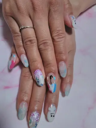 ネイル エステとネイル ローズコンフォートのネイルデザイン