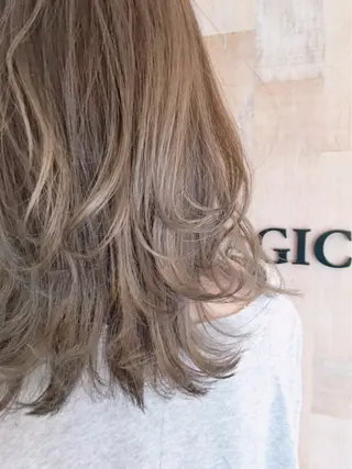 ロング カラー ヘアアレンジ クリスタルマジック hair &　eyeのヘアスタイル