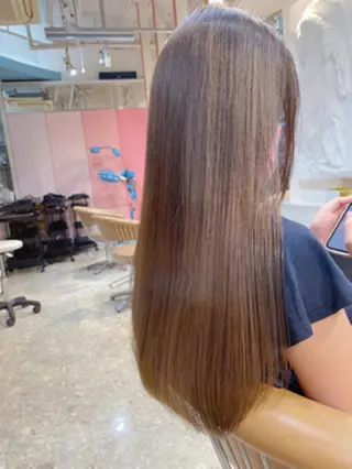 カラー 柔らかオリーブカラー 透明感カラー古澤羅威のヘアスタイル