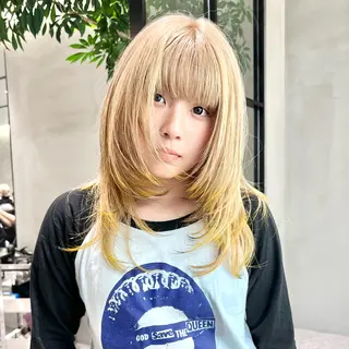 ロング カラー ハイトーン/レイヤー カット岩田健斗/新宿のヘアスタイル