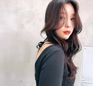 セミロング カラー 【銀座】艶髪/上品な カラー特化/涼/駅近のヘアスタイル