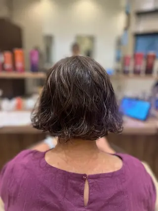 ショート パーマ VISAGE unir所属・岩橋 華織のヘアスタイル