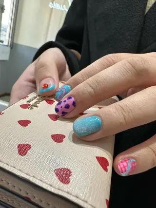 ネイル 個性派ネイル 🌼 ハルカ ♡の眉毛・アイブロウイメージ