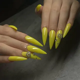 ネイル Statice所属・YUNA FUKUDAのネイルデザイン