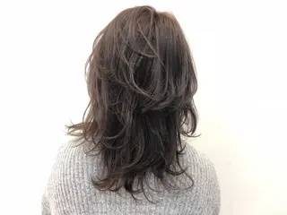 セミロング GLROW haruhiのヘアスタイル