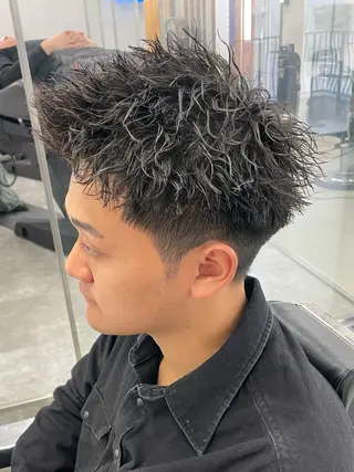 ショート パーマ メンズ 亀井隆汰/メンズ専門 パーマ特化美容師のヘアスタイル