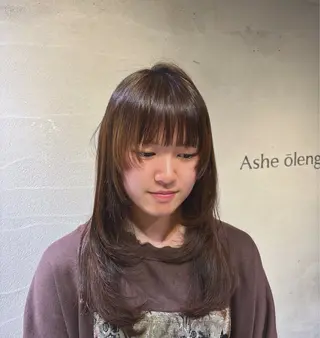 ロング Ashe　oleng所属・オモヤ ウタノのヘアスタイル