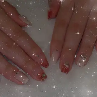 ネイル LUANA所属・LUANA ジュリのネイルデザイン