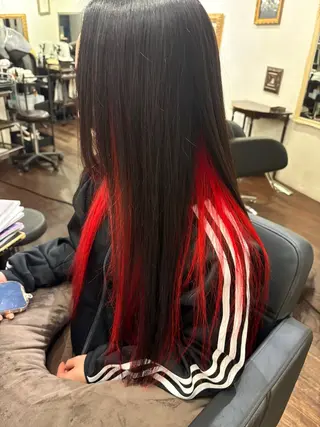 ロング カラー aW HAIRカンノ カナエのヘアスタイル