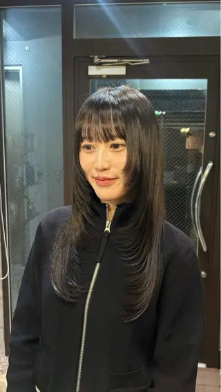 ロング bleach/ mana🎀🤍のヘアスタイル