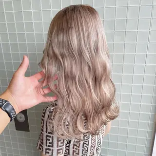 セミロング カラー Hardy (ハーディ)所属・Hardy ショータのヘアスタイル