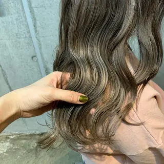 ロング カラー Aust hair Stella新宿所属・Yuki☺︎パーマ レイヤーカットのヘアスタイル