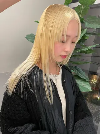 セミロング カラー SALOWIN所属・ブリーチ✨ ボブ🪢レイヤーのヘアスタイル