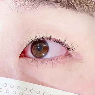 マツエク・マツパ 曲がる縮毛矯正 LIBER 　岩名のヘアスタイル