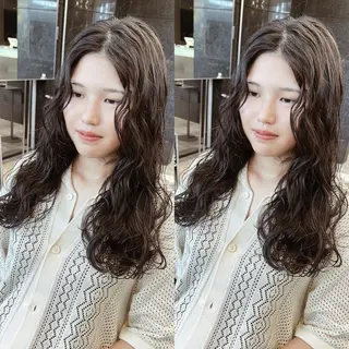 ロング パーマ 🌴aoi. / パーマスタイル🌴のヘアスタイル