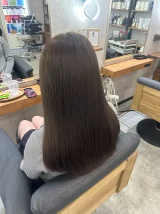 セミロング MOURI CHISATOのヘアスタイル