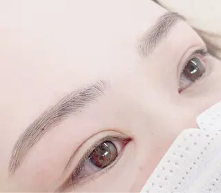 アイブロウ manie momokaのマツエク・マツパデザイン