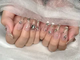 ネイル Roi〈ロワ〉 Minakoのネイルデザイン