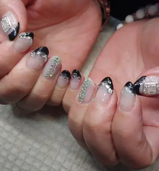 ミディアム プチネイル MIKIのネイルデザイン