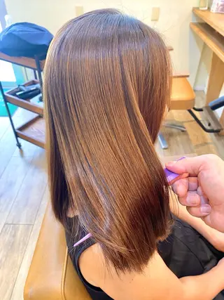 ロング La shic所属・荒木洋一/髪質改善/ 酸性ストレートのヘアスタイル