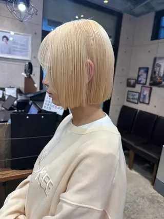 ミディアム カラー 遠藤沙也加 /レイヤーカットのヘアスタイル