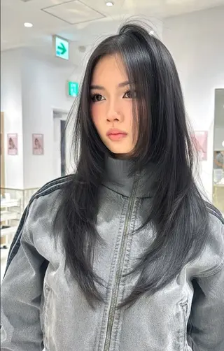 セミロング 【arc】 佐藤未希穂/レイヤーのヘアスタイル