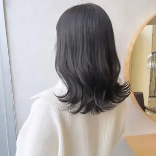 セミロング カラー SiLO yuri andoのヘアスタイル
