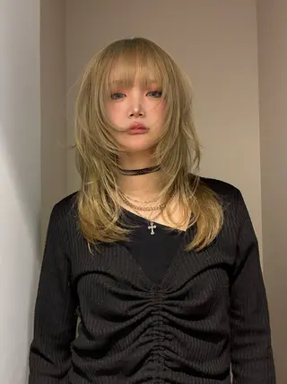 ミディアム FILMS 　渋谷所属・透明感カラー/ 畠山大のヘアスタイル