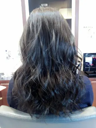 ミディアム セミロング ロング カラー SHAFT Ieiriのヘアスタイル