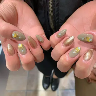 ネイル 佐藤 穂乃香のネイルデザイン