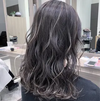 ロング カラー N° jillva ♦️川端裕司♦️のヘアスタイル