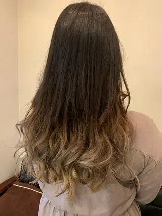 セミロング リンネ 甲東園のヘアスタイル