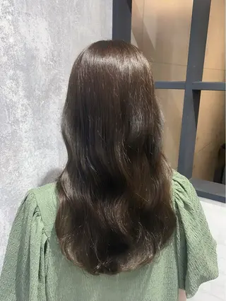 ロング カラー shiori/透明感 /顔周り/髪質改善のヘアスタイル