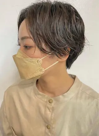 ショート 岡田 駿也のヘアスタイル