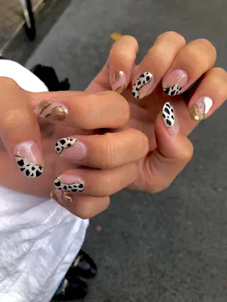 ミディアム ネイル Home salon Rのネイルデザイン