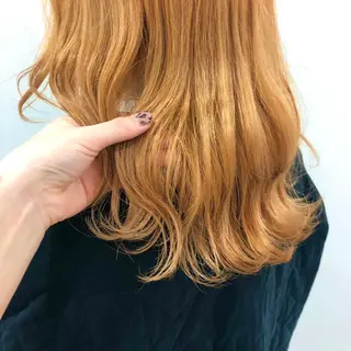 セミロング カラー akane .のヘアスタイル