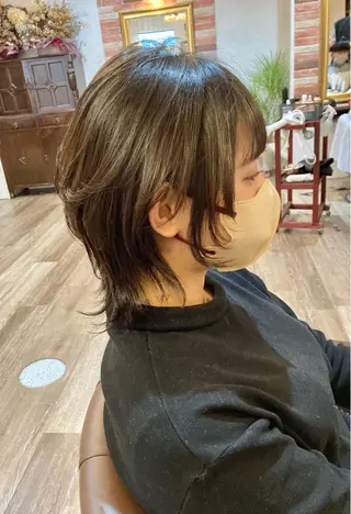 ショート 馬場 百合恵のヘアスタイル
