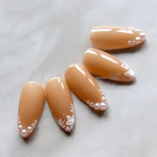 ネイル 関山 志乃のネイルデザイン