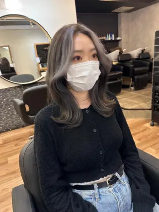 ミディアム カラー 大人可愛いレイヤー 大田のヘアスタイル