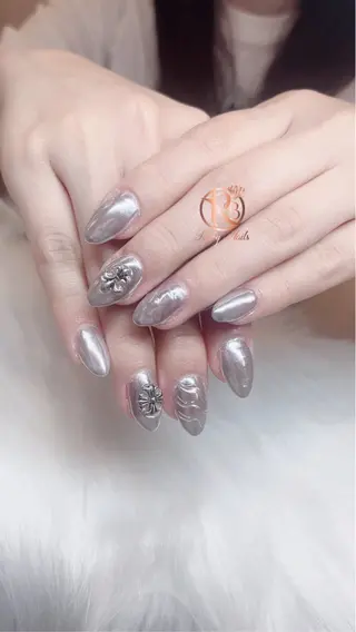 RUBY Nail 日暮里店のネイルデザイン