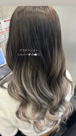 ロング カラー 🥣ケアブリーチカ ラーTakato🥛のヘアスタイル
