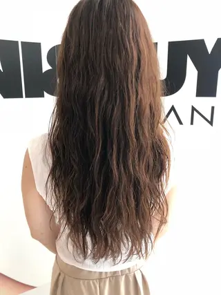 ロング パーマ 小久保 なるみのヘアスタイル