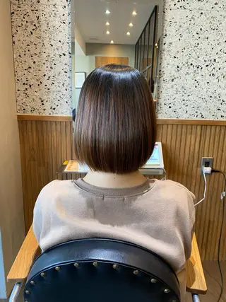 ショート カラー Emerge 新宿東口店所属・堀山 佳奈のヘアスタイル
