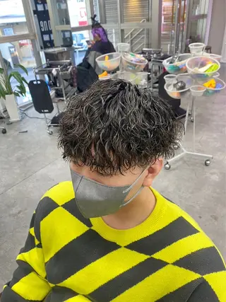 パーマ メンズ パーマ支持率No.1 ❤️‍🔥安成弾のヘアスタイル