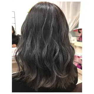 ミディアム カラー ヘアアレンジ 🎀透明感カラーෆ 🪄Maikoのヘアスタイル